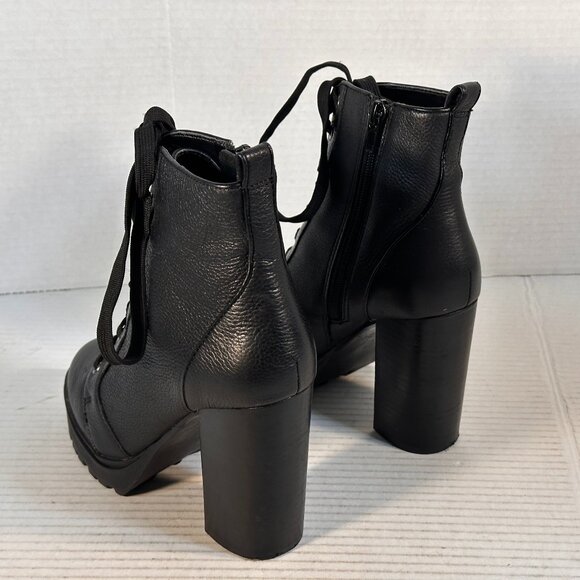 Ladies size 6 Boots by Steve Madden - Picture 10 of 16